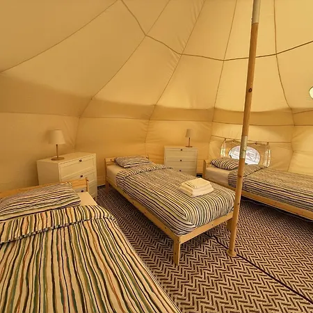 Glamping *