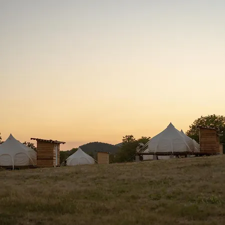 Glamping *