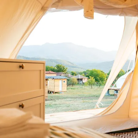 Kemp Glamping